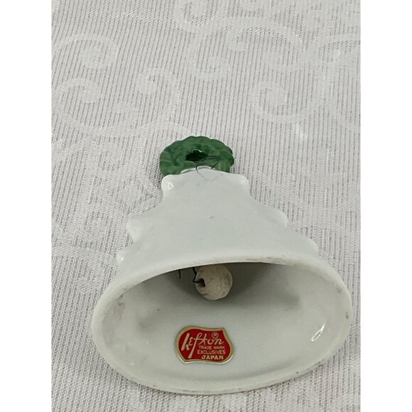 Vintage Lefton Christmas Tree Ceramic Bell 1199 With Wreath Handle & Painted Gif - Picture 3 of 6